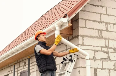 Pose et remplacement de gouttières à Sermentizon